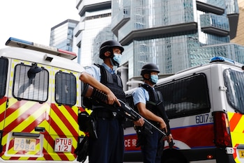 La policía de Hong Kong reprime y persigue a los grupos prodemocracia (REUTERS/Tyrone Siu)