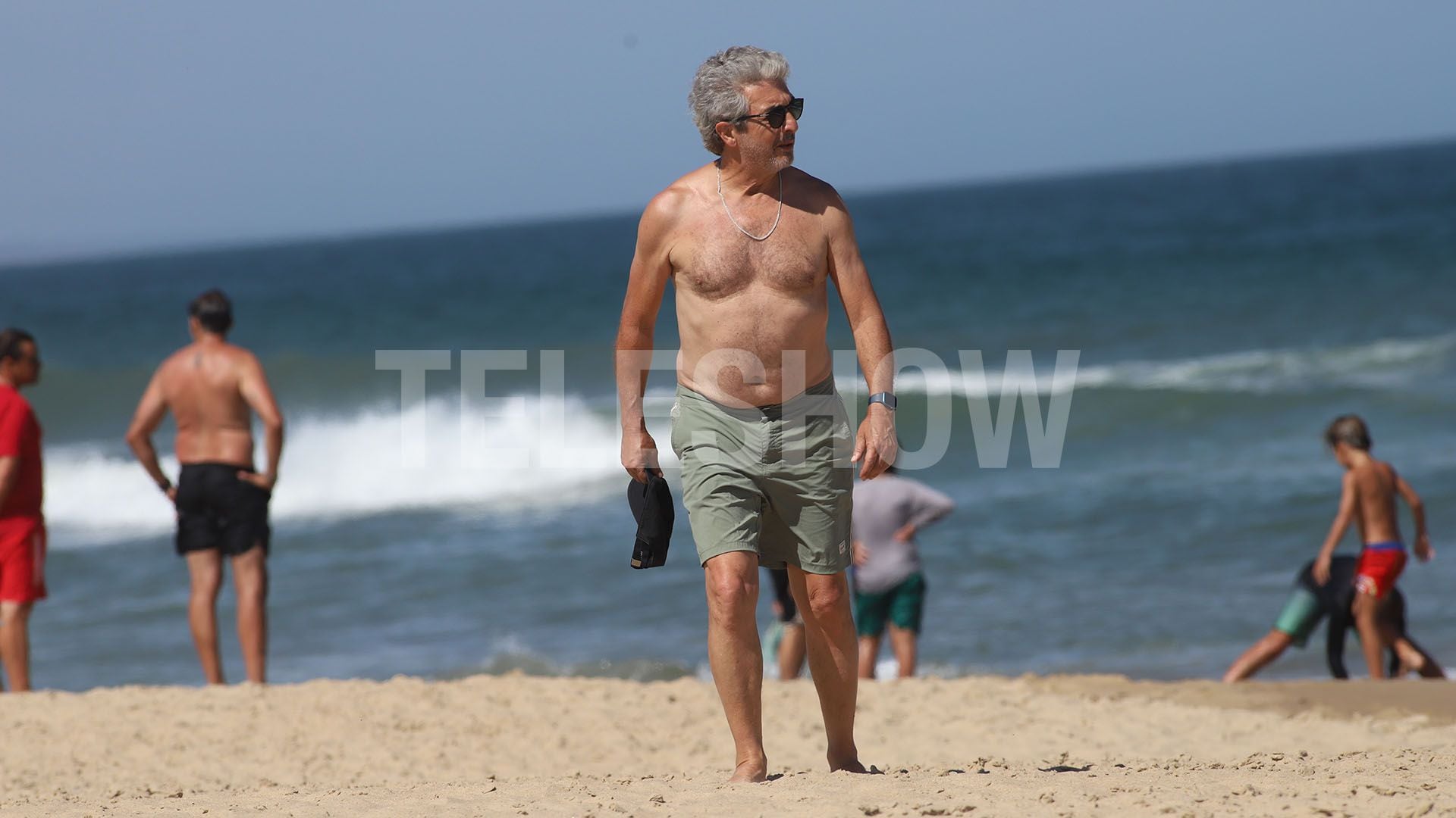 A poco tiempo de su llegada al país vecino, Darín disfrutó de la costa uruguaya junto a su familia (RSFotos)