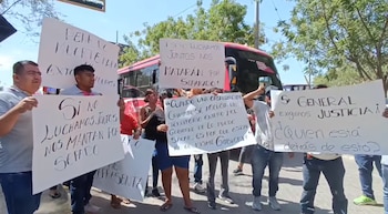 Trabajadores de Nueva Alternativa protestan