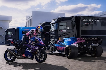 Durante las vacaciones de la F1 en agosto, el equipo Prima Pramac disfrutó de las instalaciones de Enstone de Alpine (Prensa Alpine)