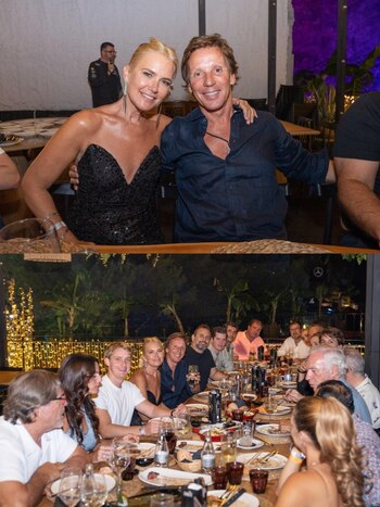 La primera parte del cumpleaños de Alejandro Gravier reunió a Valeria Mazza, Balthazar y Benicio Gravier alrededor de una mesa al aire libre