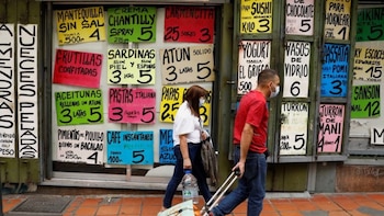 Economía.- La inflación en Venezuela escala al 6,7% mensual pero cae al 362% interanual, la cifra más baja del año