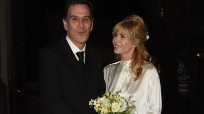 Karina Rabolini e Ignacio Castro Cranwell se casaron: las fotos de su boda y el romántico look de la novia