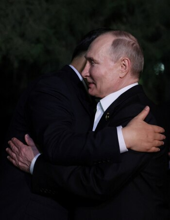 El abrazo de Putin y