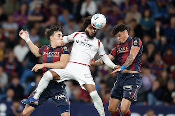 El objetivo principal de ambos equipos es salvar la categoría y permanecer un año más en Primera División. (EFE/ Kai Forsterling)