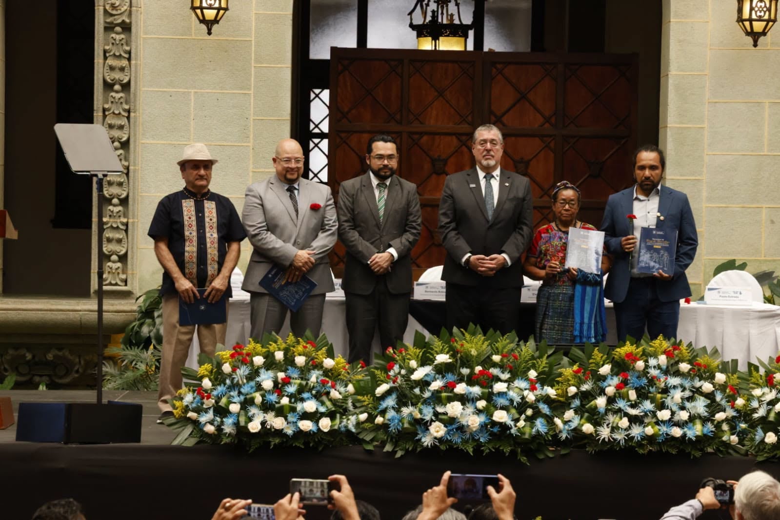 El presidente Bernardo Arévalo de León participa en el Lanzamiento del Mecanismo de Búsqueda Humanitaria de Personas desaparecidas durante el Conflicto Armado Interno. (Diario de Centroamerica)