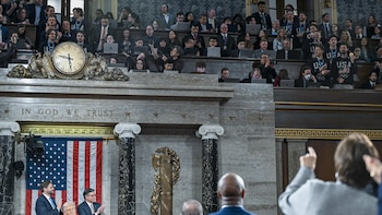 Trump alaba los esfuerzos de