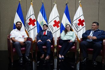 El reconocimiento a voluntarios destacados como Tomás Gavidia evidencia la formación continua de nuevas generaciones para la respuesta ante desastres. (Fotografía de cortesía)