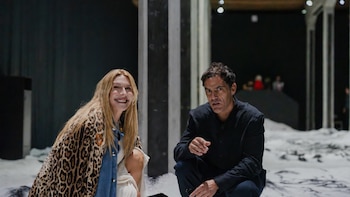La coleccionista Amalia Amoedo adquirió la obra de Matías Duville de la Bienal de Venecia