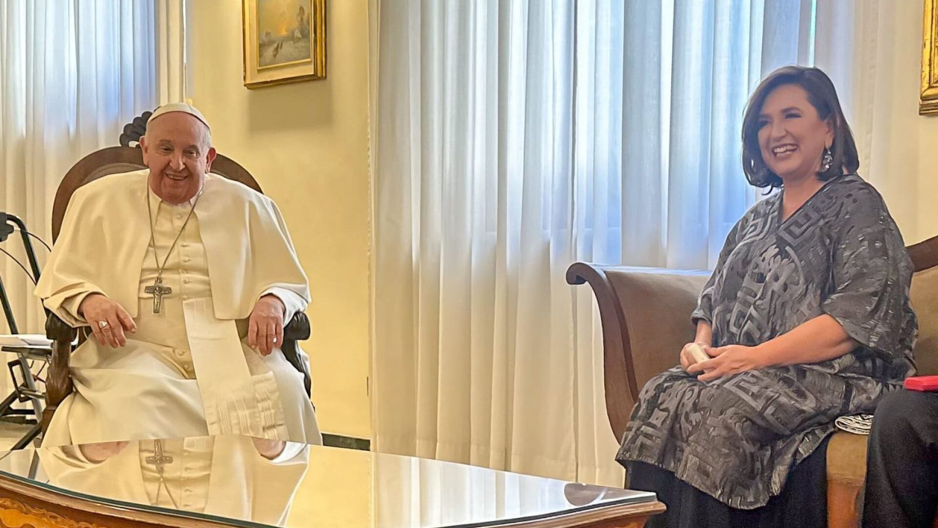 Xóchitl Gálvez fue la primera candidata presidencial de 2024 en reunirse con el papa Francisco en Roma, Italia | Foto: Cuartoscuro