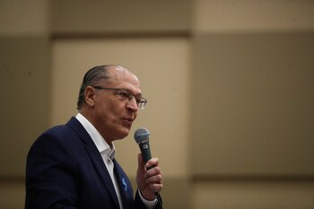 Geraldo Alckmin, del centrista PSDB,