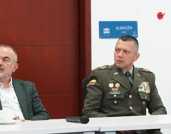 El coronel Delgado aparecía en una investigación por presunto tráfico de influencias y manejo irregular de municiones, armas y explosivos - crédito Ministerio de Justicia