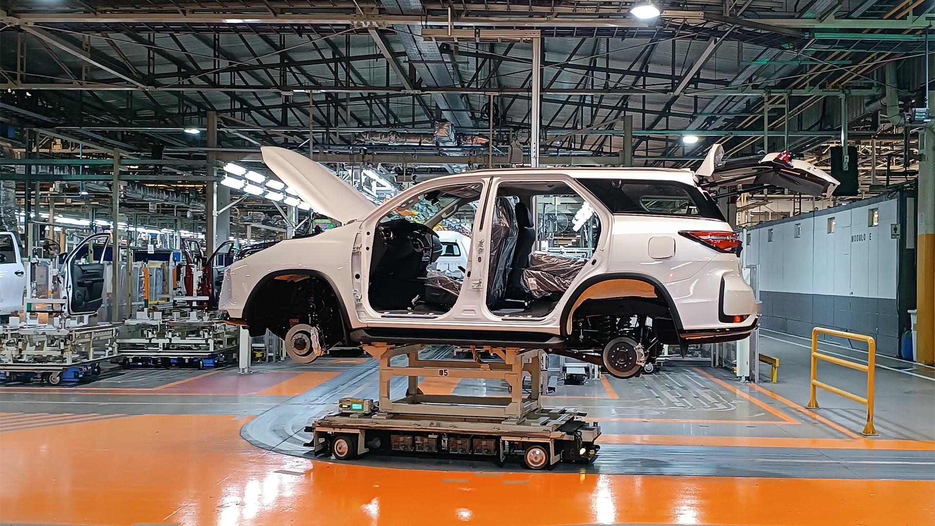 La industria automotriz argentina empezará a librarse del impacto del arancel de exportación a partir de julio en un esquema progresivo que eliminará el tributo completamente en un año. (Infobae)