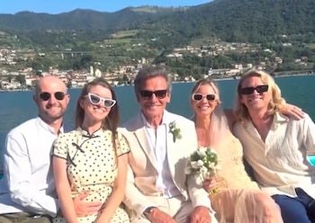 Las imágenes de la boda mostraron a un grupo reducido en una lancha y LAM especuló con que podían ser testigos de la ceremonia