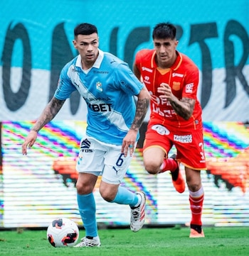 Agustín Álvarez Wallace se adueñó de un puesto en la volante de Sporting Cristal y destacó ante Atlético Grau. - créditos: Sporting Cristal