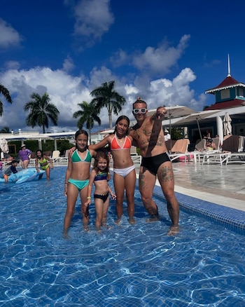 El Polaco con sus dos