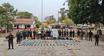 El cargamento y los detenidos