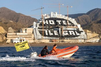 Activistas de Greenpeace realizaron una