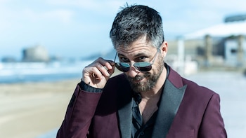 Hugo Silva en la película 'Cada día nace un listo', de Arantxa Echevarria