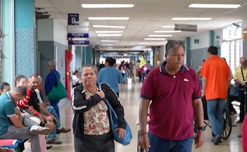 Las personas serán clasificadas según su condición clínica, gravedad y riesgo de complicaciones, y no únicamente por el tiempo que llevan esperando. Crédito: Video Ministerio de Salud