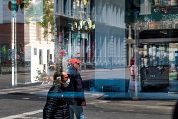El consulado brinda asesoría gratuita por parte de abogados a quienes “consideren necesario hacer una revisión sobre el caso de su familiar (Foto: EFE)