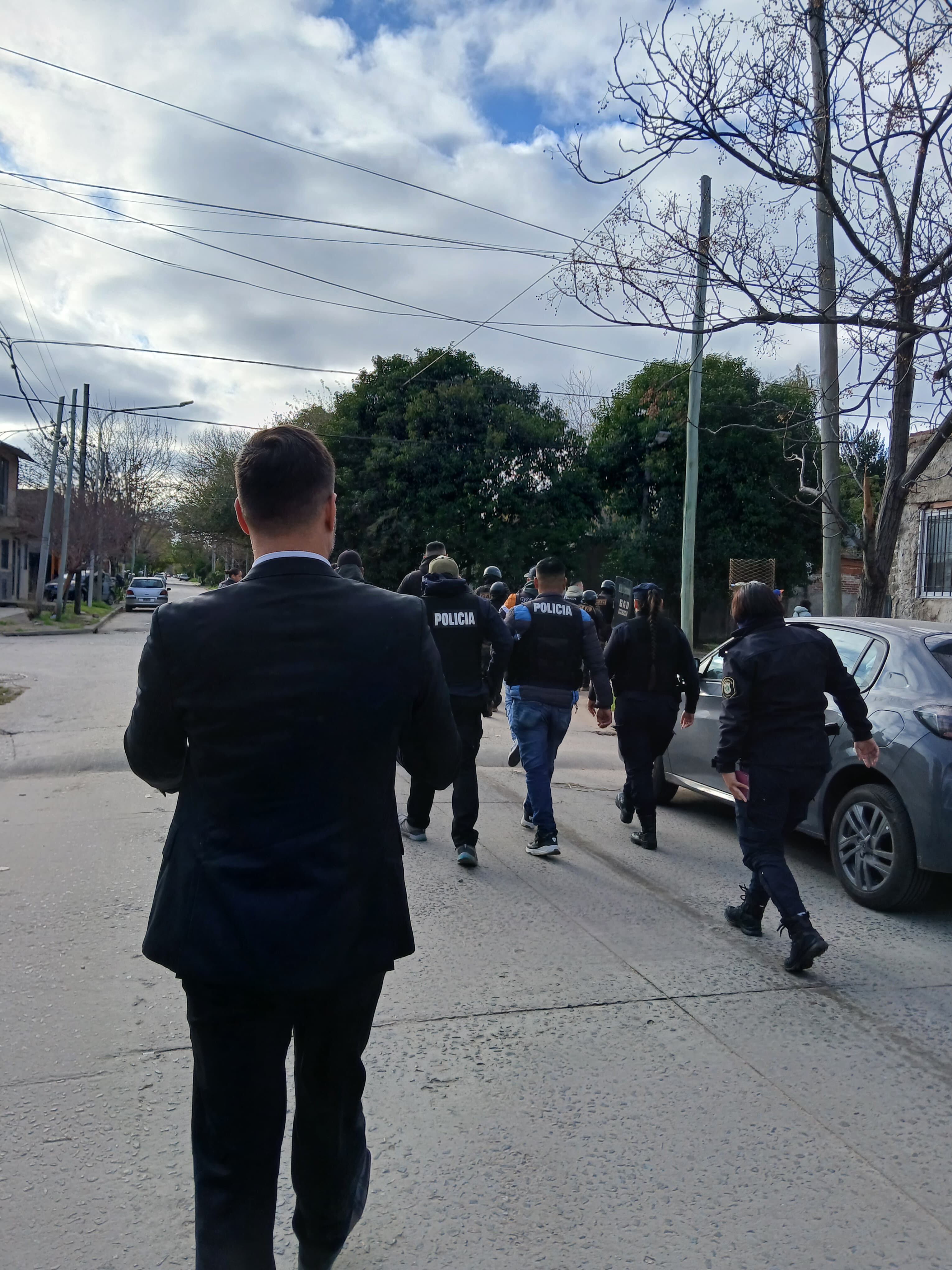 El operativo en Ezeiza por el robo al custodio de Verónica Ojeda