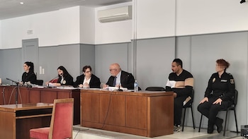 El TSJA rebaja la condena