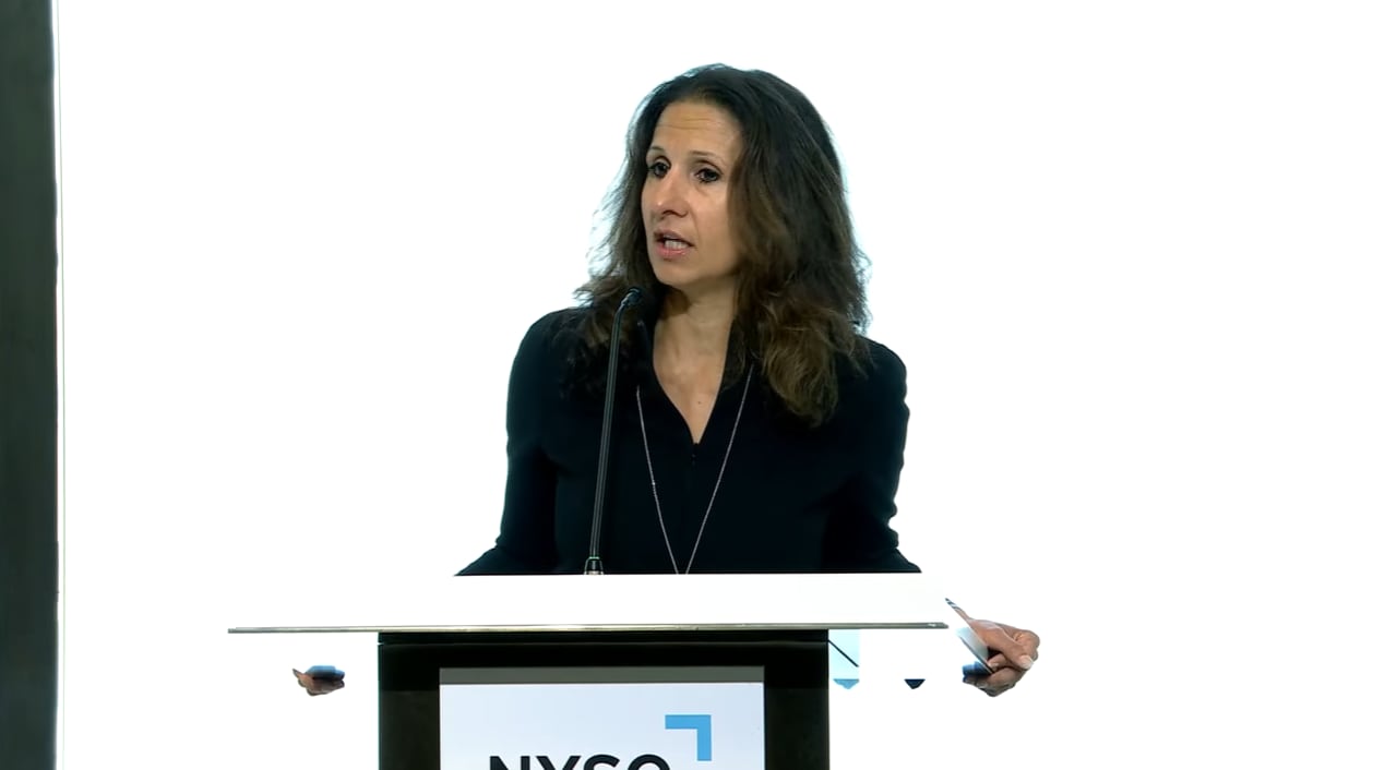 El índice S&P 500 registra cuarenta y ocho directoras ejecutivas, lo que representa el nueve coma seis por ciento del total, señaló la presidenta de NYSE, Lynn Martin, como indicador del techo de cristal.