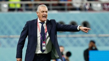 Gustavo Alfaro debutará con Costa