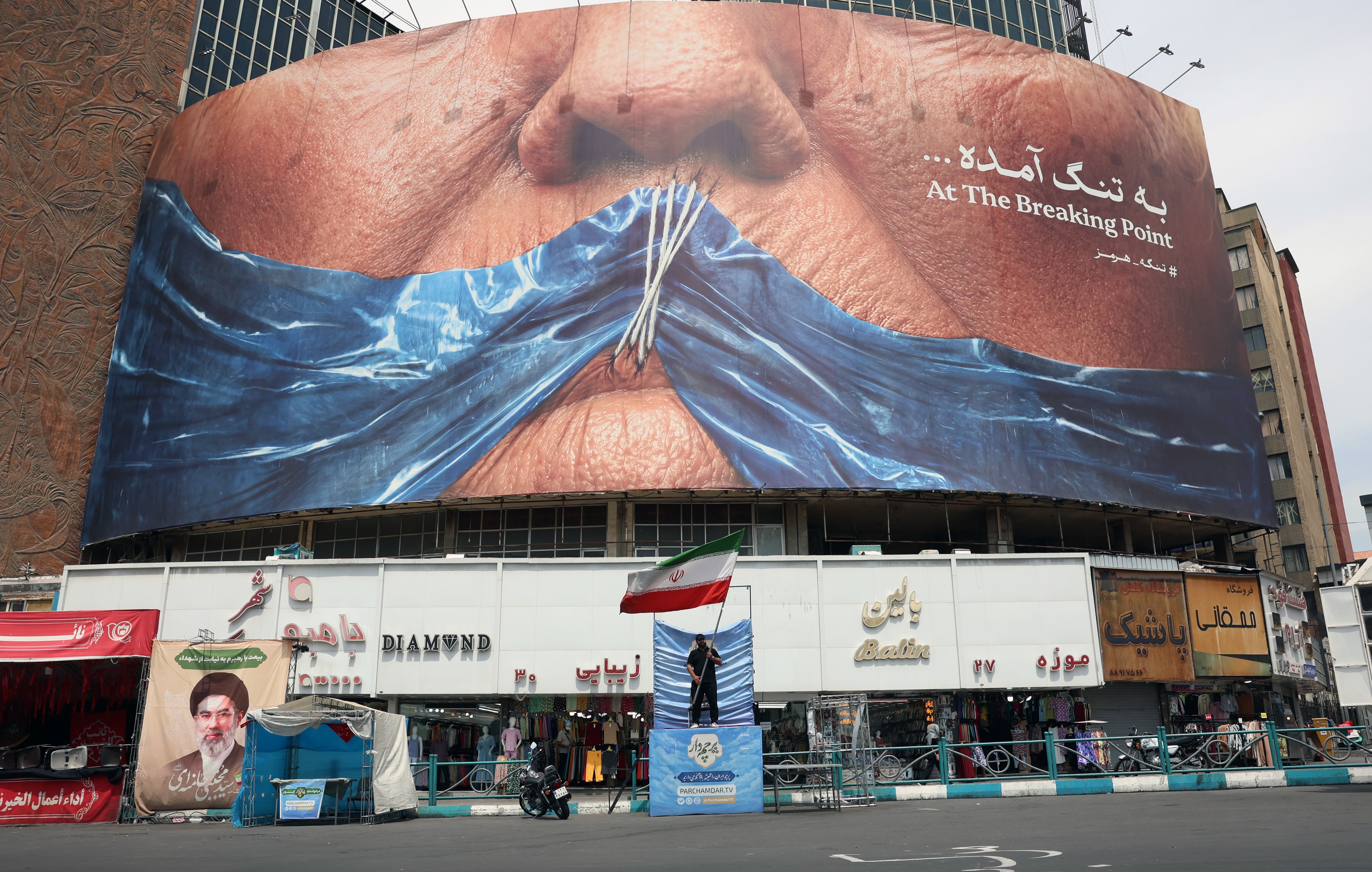 La guerra regional comenzó a finales de febrero tras los ataques de Estados Unidos e Israel contra Irán, un escenario que elevó la incertidumbre sobre los mercados energéticos y el abastecimiento de petróleo (EFE)