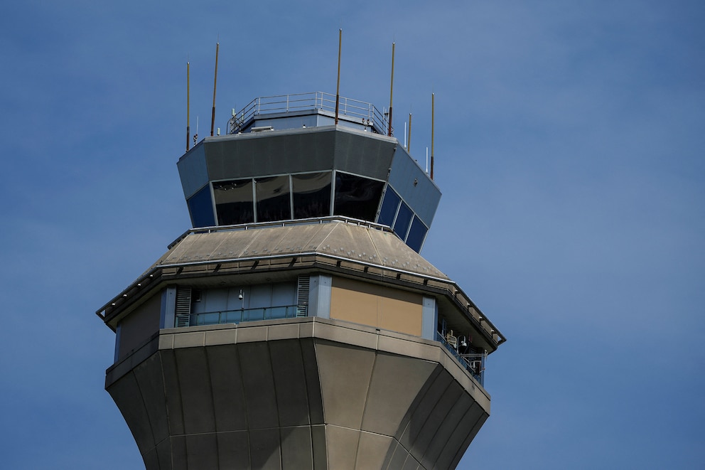 Newark Airport Chaos: Busiest US Hub's Unique Operations Controllers transferred due to staffing shortages.