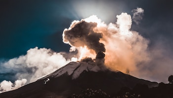 El volcán Popocatépetl entra en