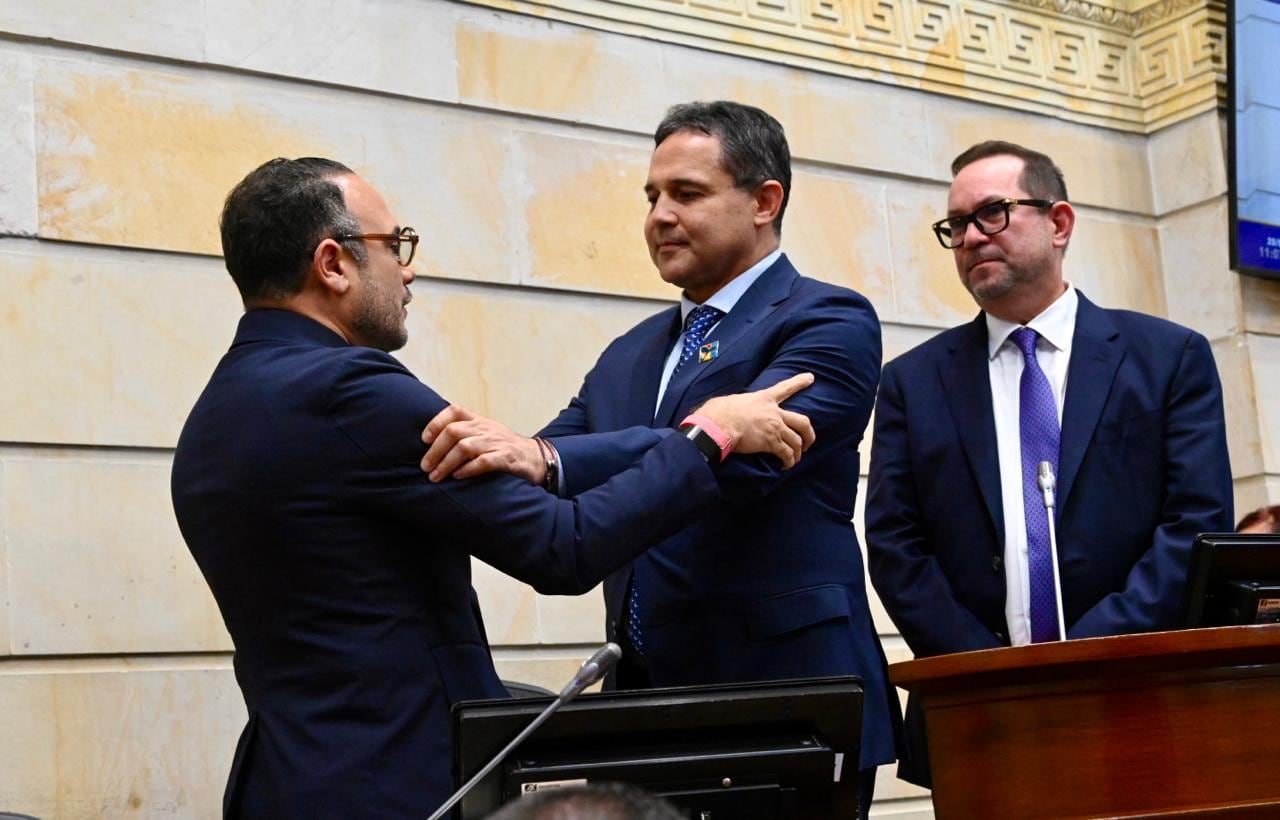 Congresista del Centro Democrático calificó como un “hecho circunstancial” la coincidencia en la elección de Honorio Henríquez: “Seguimos teniendo diferencias”