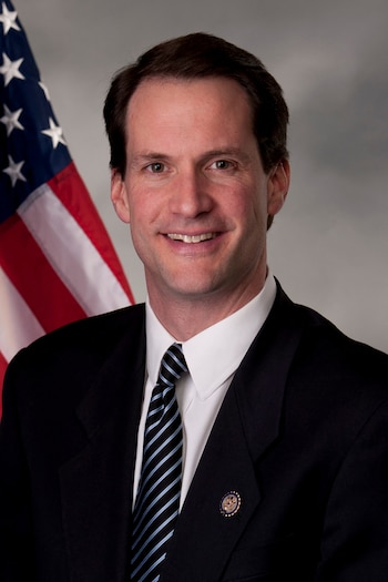 Jim Himes ha expresado preocupación
