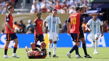 La fuerte crítica de una figura de España contra Argentina a dos meses de la final del Mundial: “Es una imagen fea, antifútbol”