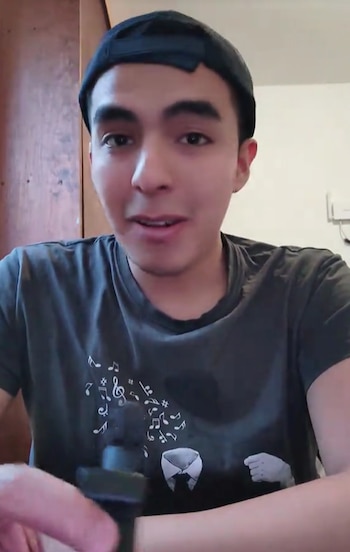 El tiktoker HighFailure fue uno de los usuarios en redes que promovió el hacer trampa en el examen en línea de la UNAM. (Captura de pantalla)