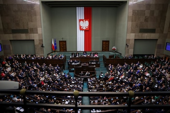 Legisladores polacos debatieron una moción