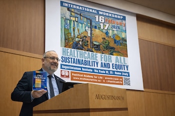 Rab. Dr. Fishel Szlajen presenta