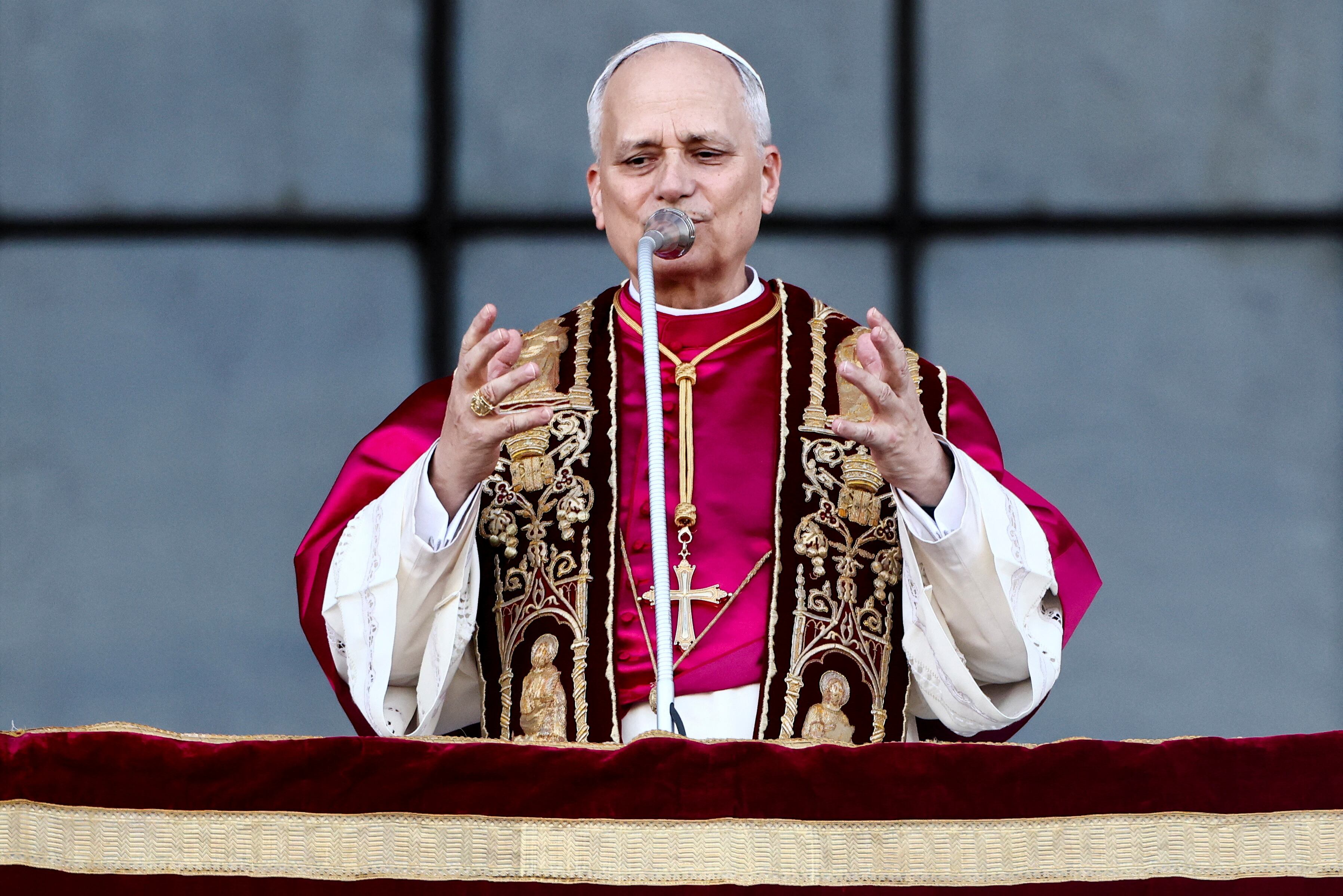 Pope Leo XIV speaks at the balcony of Basilica di San Giovanni in Laterano (Basilica of St. John Lateran) after celebrating Mass, in Rome, Italy, May 25, 2025. REUTERS/Vincenzo Livieri
