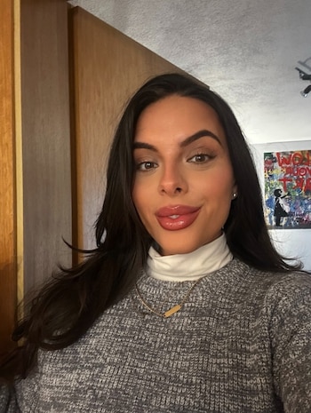La mujer que dejó su trabajo en OnlyFans y ahora asegura que la plataforma “destruye” a quienes la usan