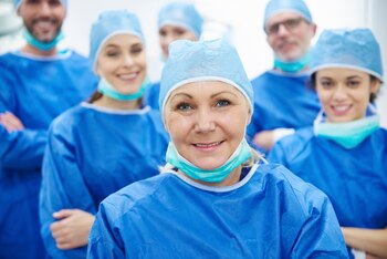 liderazgo medicos liderazgo femenino (freepik)