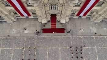 El Gobierno de Perú prevé que el PIB crezca este año un 3,2% pese a Irán y al fenómeno de "El Niño"