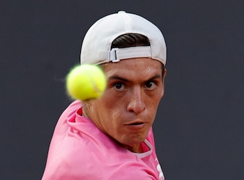 La mirada fija en la