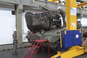 Tras el avance de las