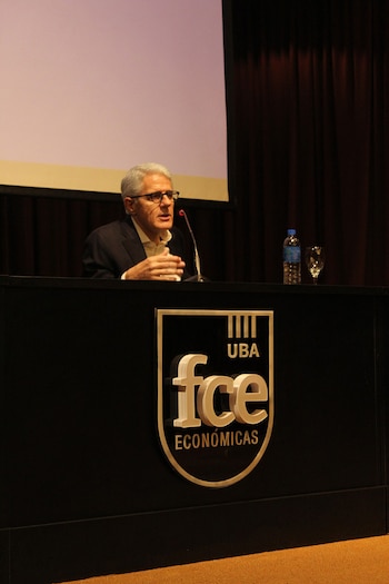 Ades destacó el “compromiso mesiánico con el equilibrio fiscal” de Javier Milei