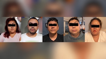 Los detenidos fueron identificados como Oswaldo “N”, Amalia Lizbeth “N”, Juan Carlos “N”, Nancy “N” y Enrique “N”. (Crédito: SSC CDMX)