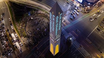 Más de 200 mil personas se sumaron a la celebración del 90° aniversario del Obelisco porteño