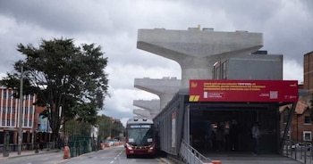 El cierre total de la estación Calle 45 – American School Way permite continuar con la infraestructura de la Línea 1 del Metro en la troncal Caracas - crédito TransMilenio