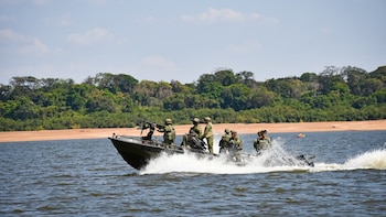 Más de 154 toneladas de droga decomisadas, cientos de capturados y avances tecnológicos: balance de la Armada en 2026