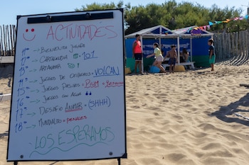 En su servicio de sombrilla